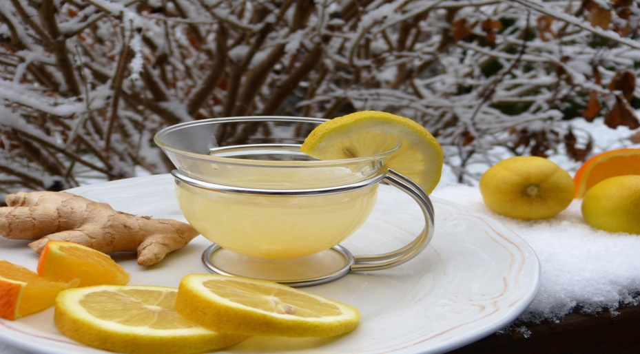 Agua de limón un remedio naturalmente comprobado